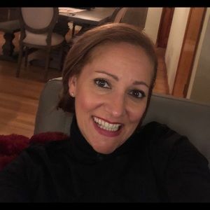 Meet your Posher, Aisha